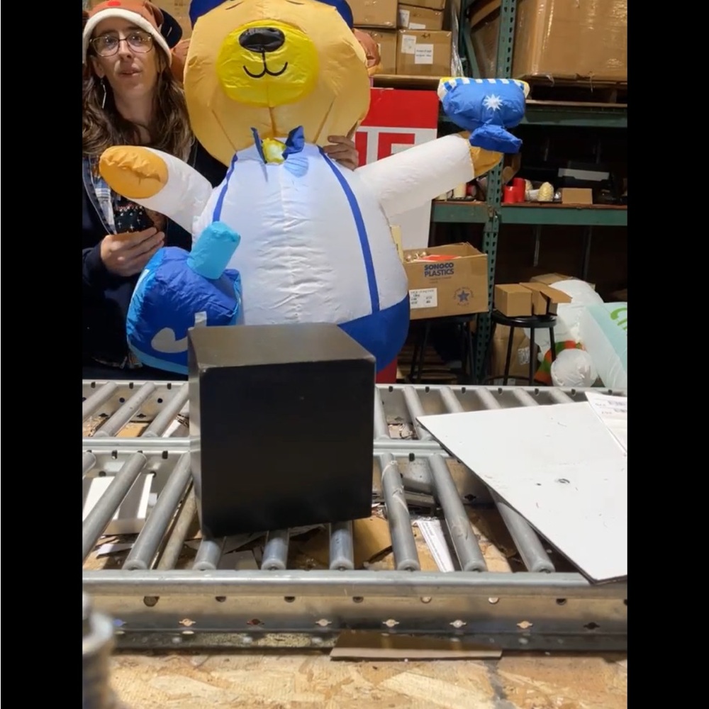 Inflatable Bear with Blue and White Outfit

Open box